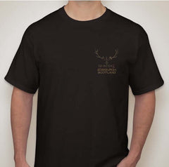 T-Shirt & Cap Bundle Red - Black T-shirt featuring Whiski logo in gold on chest, unisex fit, perfect for gifts.