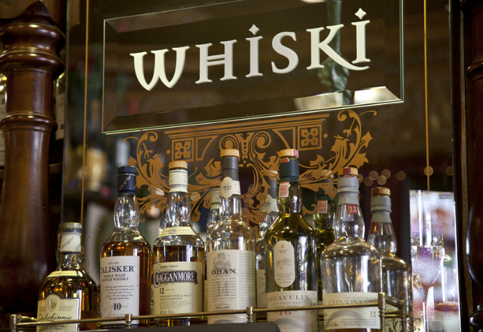 A selection of whisky gifts perfect for christmas.